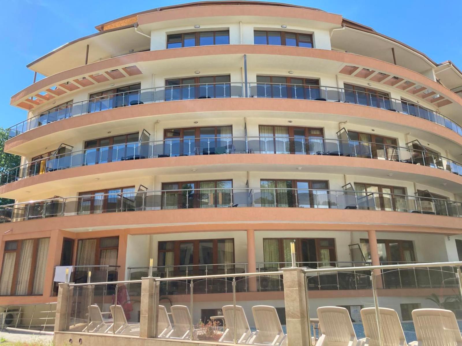 Sunny Paradise Family Hotel Китен Экстерьер фото